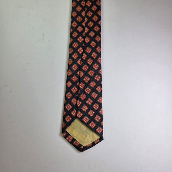 Vintage Dayton’s Northbriar Shop Tie by Reis – Dark Green Geometric 4"x54" - Picture 6 of 7